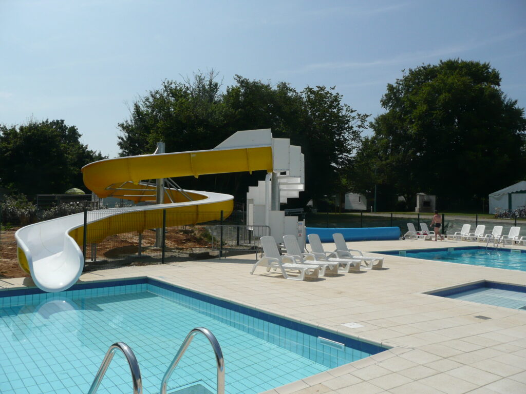 piscine secondigny 1